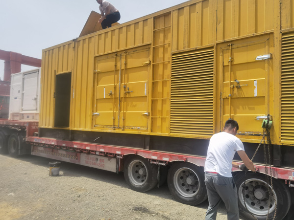 呼兰发电机出租100KW发电机需要什么规格的电缆线？